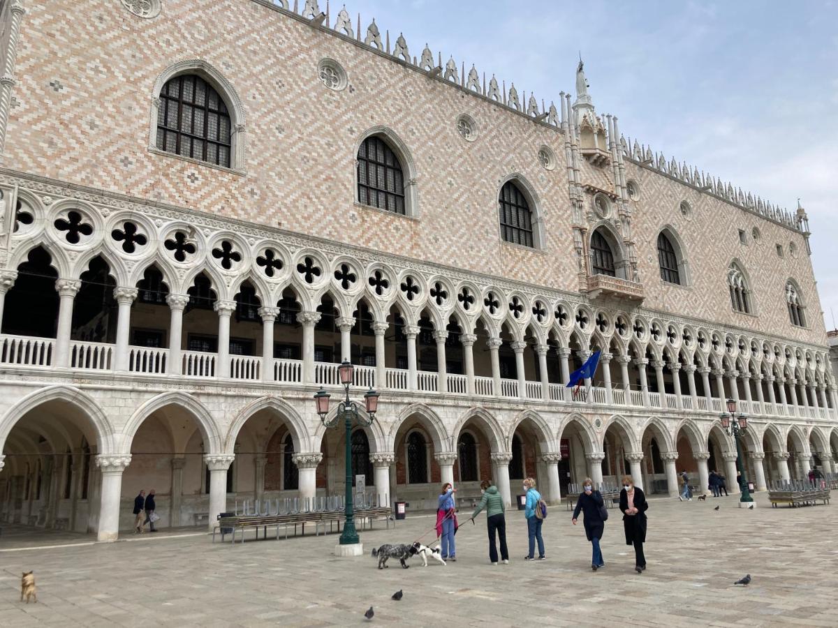 Venice Venezia ,Ghetto,Biennale, Campo Maddalena ภายนอก รูปภาพ