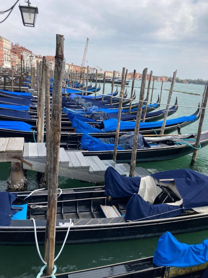 Venice Venezia ,Ghetto,Biennale, Campo Maddalena ภายนอก รูปภาพ